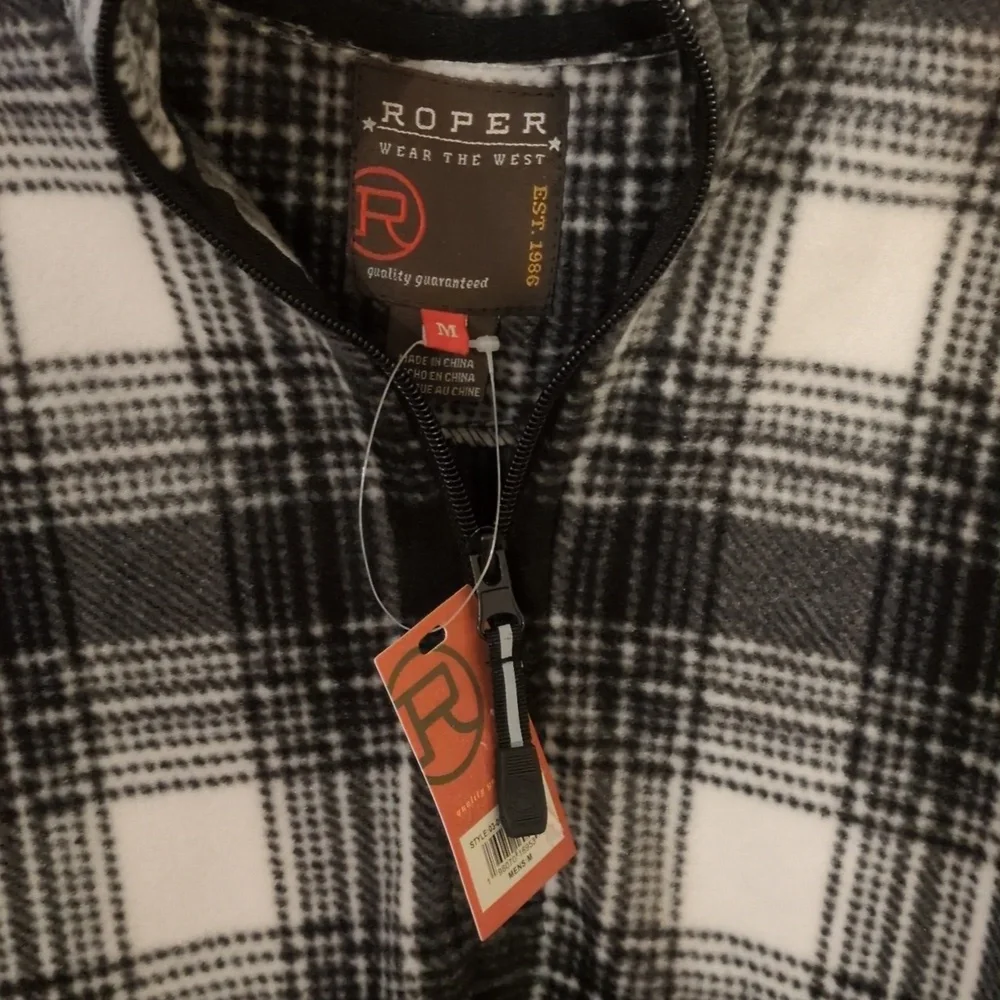 Men's Roper Fleece Pullover, Medium NWT - Picture 2 of 3
